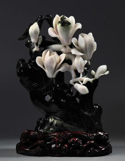 品鉴南阳独山玉雕玉兰花