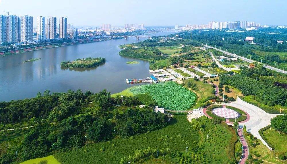 唐河湿地公园风景图片